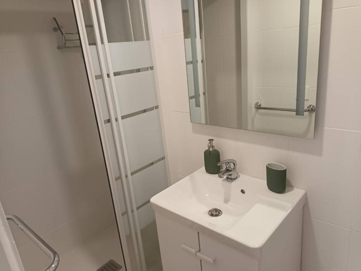 Appartement T2 Renove, Centre-Ville Hendaye, Proche Baie, Sans Ascenseur, Balcon, Calme, Wifi Non Inclus - Fr-1-239-850 Eksteriør bilde